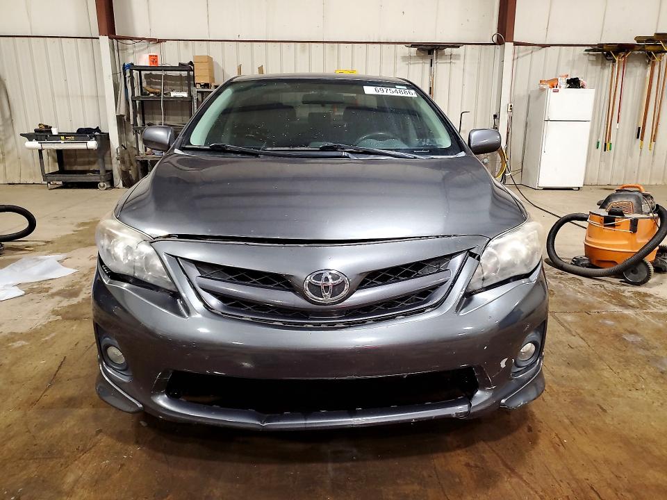 Снимка 5 от търг – 2013 TOYOTA COROLLA с VIN 2T1BU4EE5DC126746