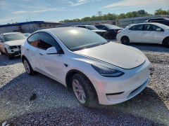 Photo 4 from auction – 2021 TESLA MODEL Y with VIN 5YJYGDEE2MF138625