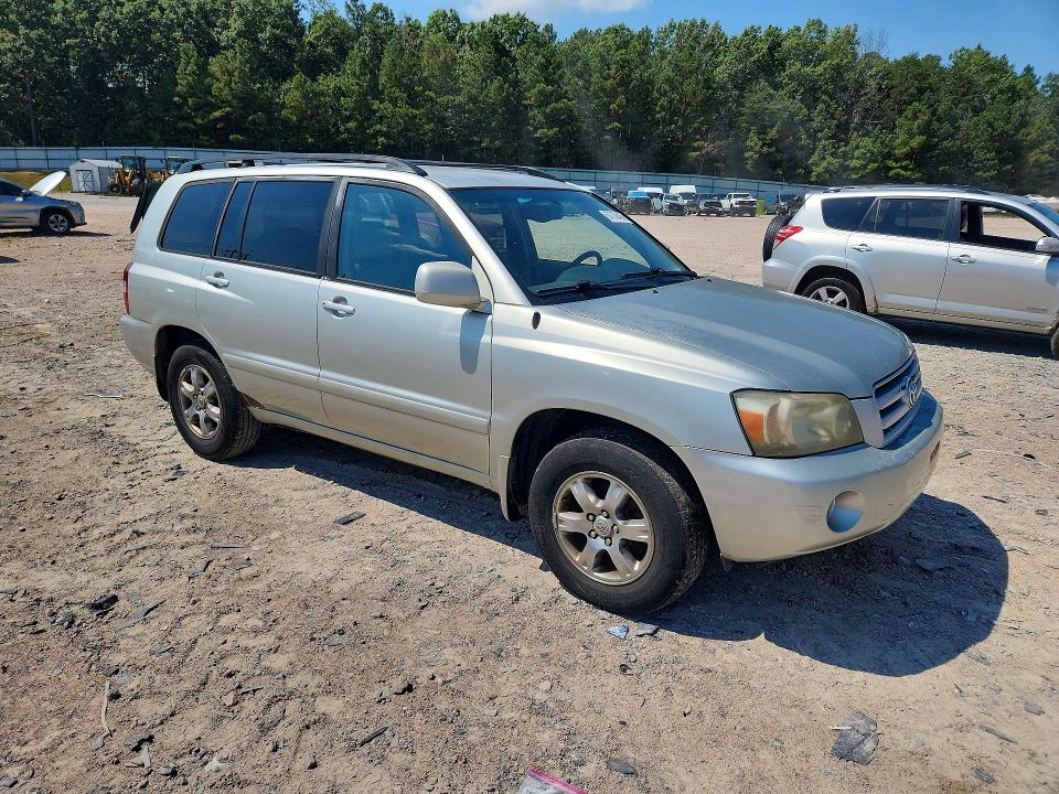 Photo 4 from auction – 2004 TOYOTA HIGHLANDER with VIN JTEDP21A040026986