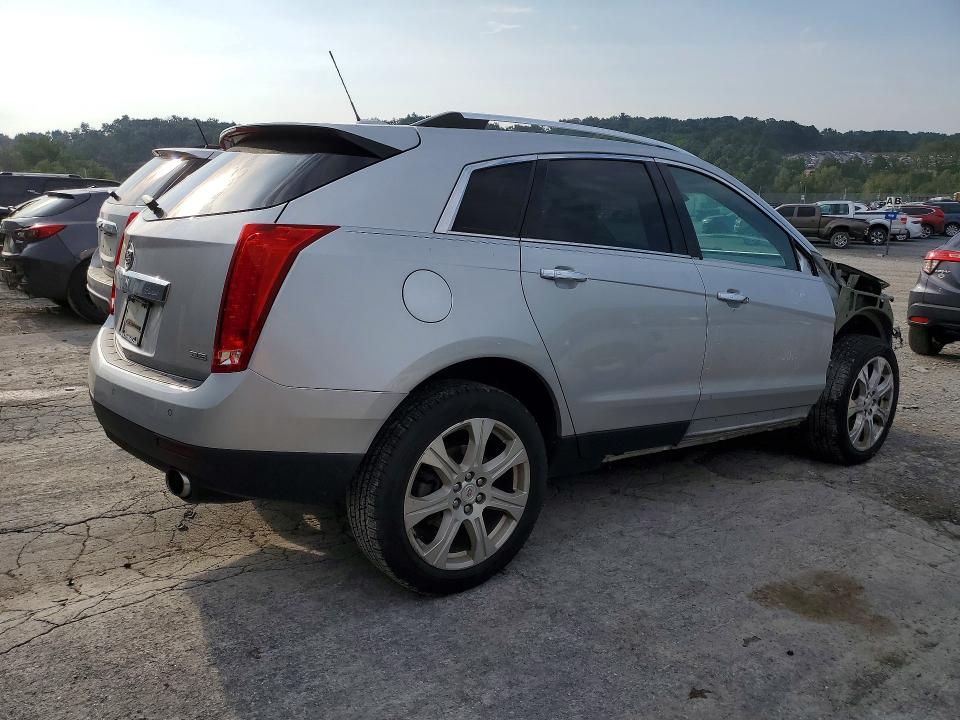 Zdjęcie 3 z aukcji – 2015 CADILLAC SRX z VIN 3GYFNFE32FS595334