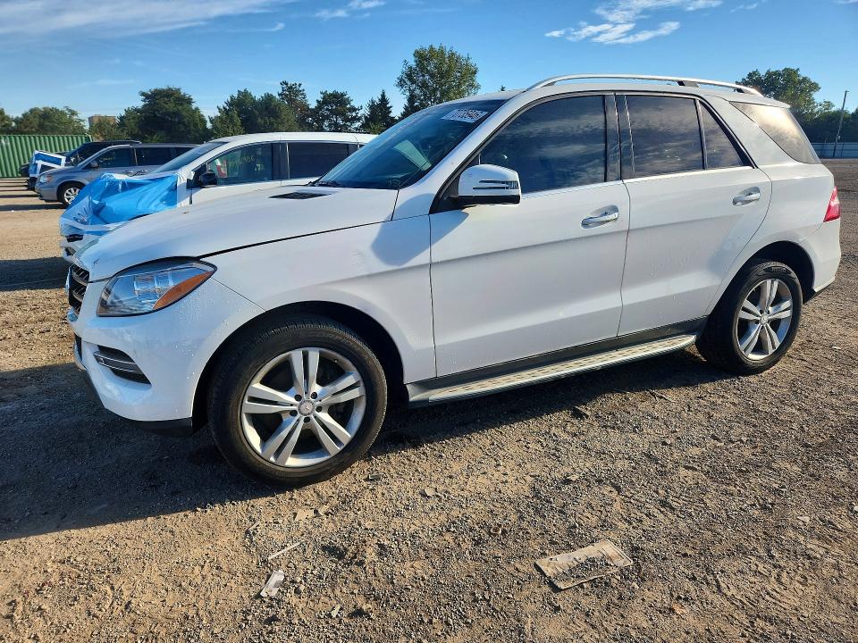 Снимка 1 от търг – 2015 MERCEDES-BENZ ML с VIN 4JGDA5HB1FA619089