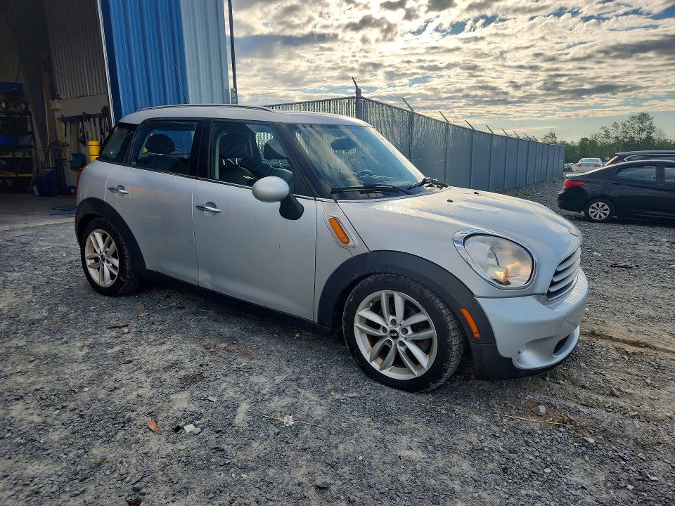 Photo 4 from auction – 2011 MINI COOPER with VIN WMWZB3C57BWM00886