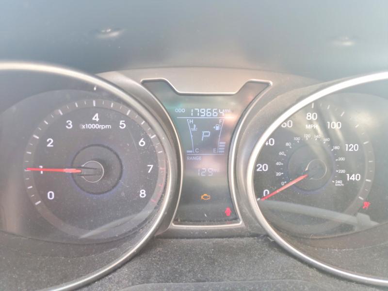 Снимка 9 от търг – 2012 HYUNDAI VELOSTER с VIN KMHTC6AD2CU028612