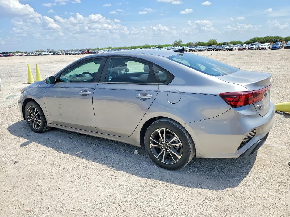 Photo 2 from auction – 2023 KIA FORTE with VIN 3KPF24AD8PE691910