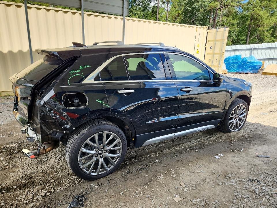 Photo 3 from auction – 2019 CADILLAC XT4 with VIN 1GYFZDR44KF215923