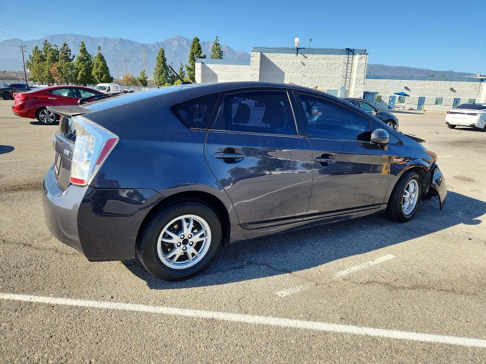 Photo 3 from auction – 2011 TOYOTA PRIUS with VIN JTDKN3DU9B1378484