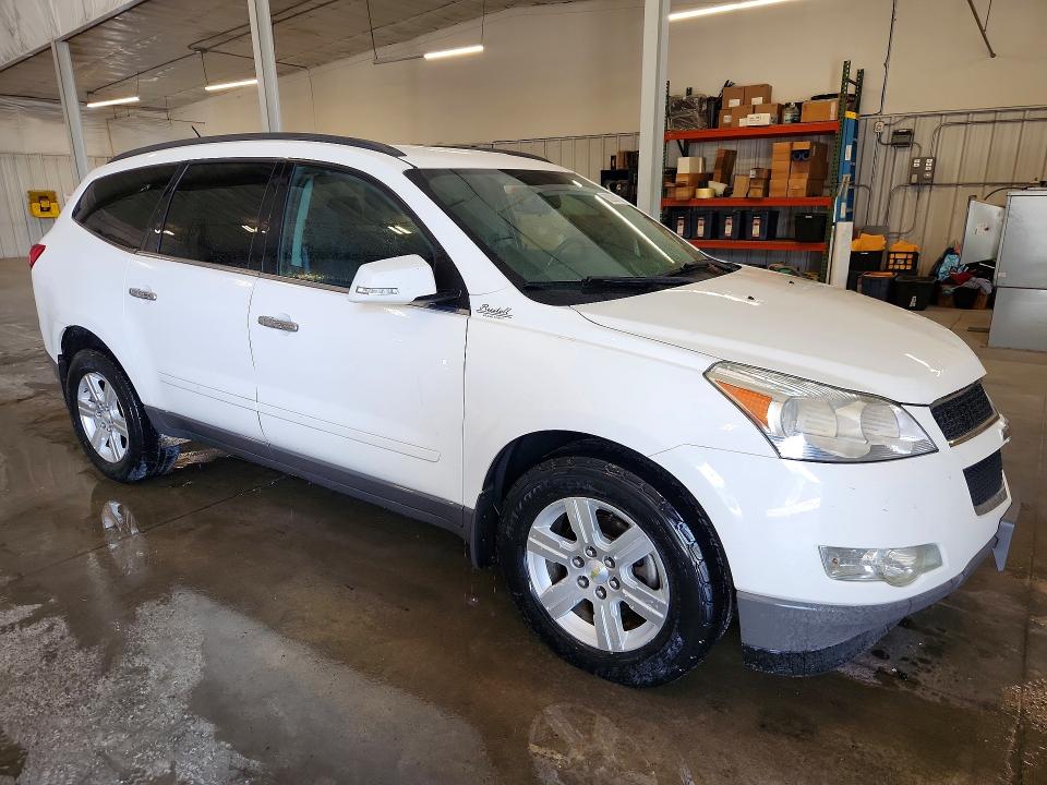 Photo 4 from auction – 2012 CHEVROLET TRAVERSE with VIN 1GNKVGED6CJ291429