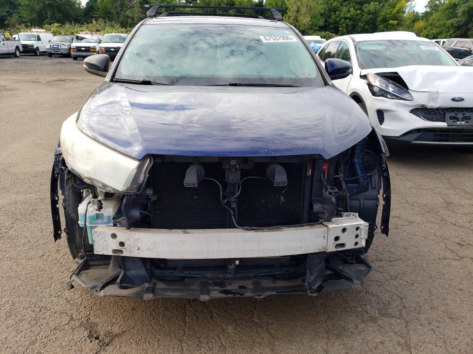 Photo 5 from auction – 2015 TOYOTA HIGHLANDER with VIN 5TDBKRFH1FS116687