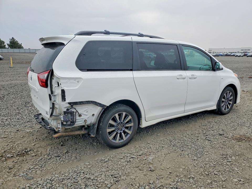 Photo 3 from auction – 2020 TOYOTA SIENNA with VIN 5TDJZ3DC4LS248026