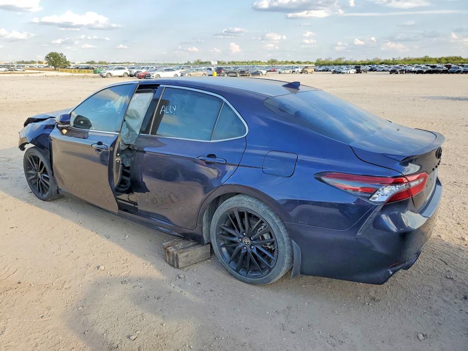 Снимка 2 от търг – 2021 TOYOTA CAMRY с VIN 4T1K61AK3MU492319