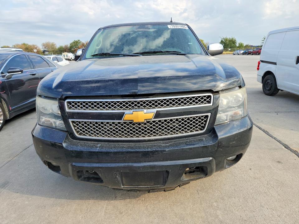 Photo 5 from auction – 2014 CHEVROLET SUBURBAN with VIN 1GNSCJE07ER128583