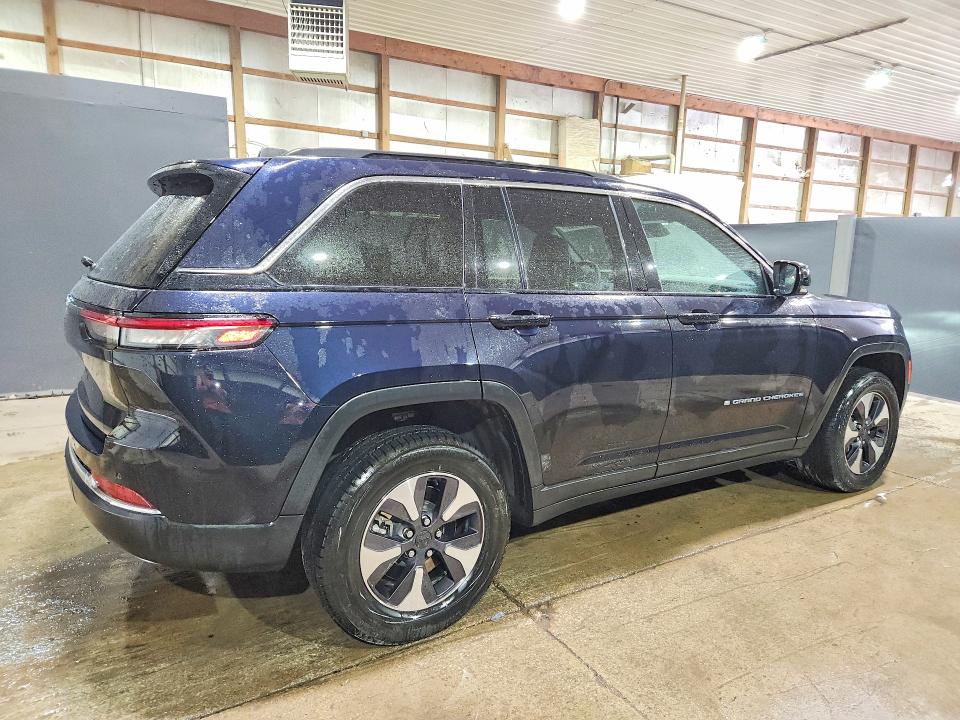 Снимка 3 от търг – 2024 JEEP GRAND CHEROKEE с VIN 1C4RJYB60RC142719