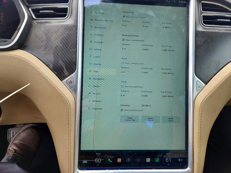 Фото 9 с аукциона – 2015 TESLA MODEL S с VIN 5YJSA1V28FF097383