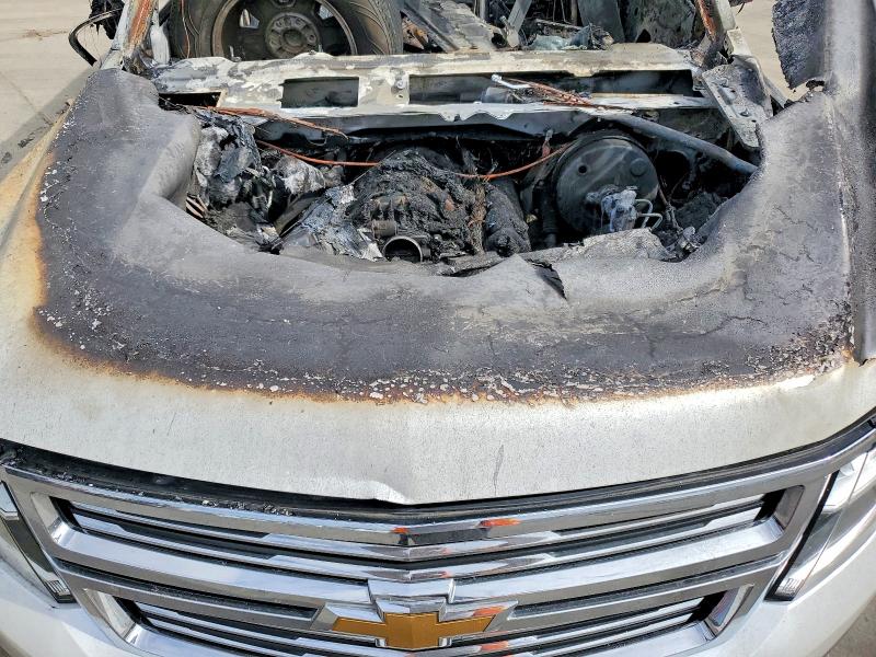 Photo 12 from auction – 2017 CHEVROLET SUBURBAN with VIN 1GNSCJKC5HR398477