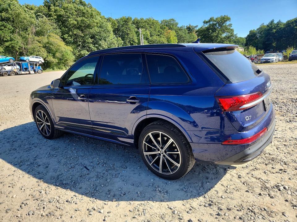 Photo 2 from auction – 2020 AUDI Q7 with VIN WA1LXAF75LD011859