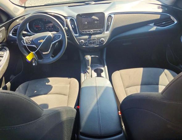 Photo 8 from auction – 2019 CHEVROLET MALIBU with VIN 1G1ZD5STXKF118937