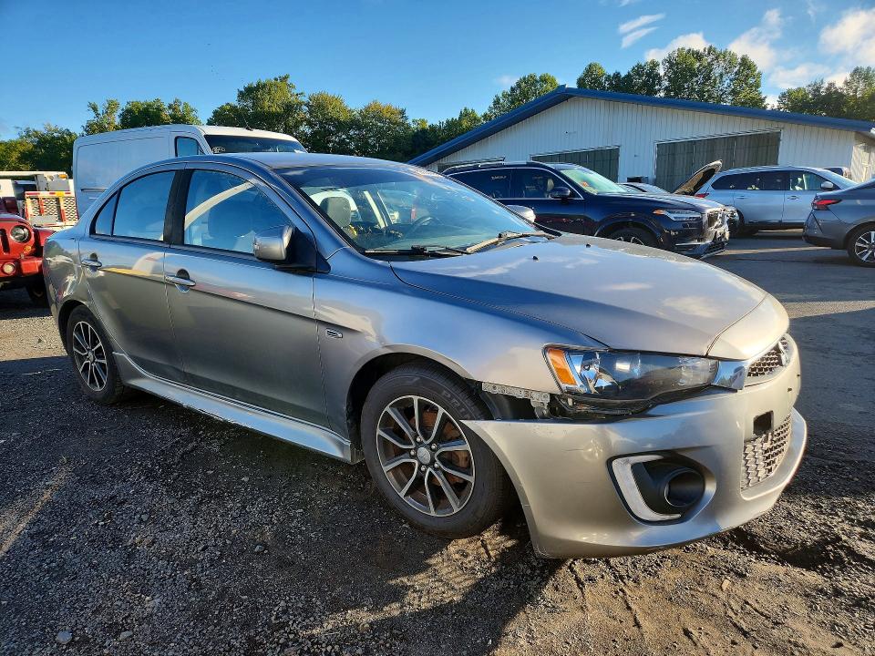 Photo 4 from auction – 2017 MITSUBISHI LANCER with VIN JA32U2FU3HU015226