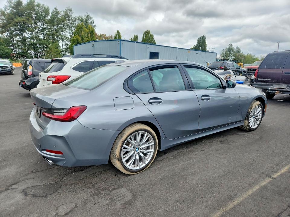 Photo 3 from auction – 2023 BMW 330XI with VIN 3MW89FF04P8D78242