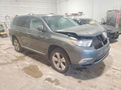 Photo 4 from auction – 2013 TOYOTA HIGHLANDER with VIN 5TDDK3EH1DS180619