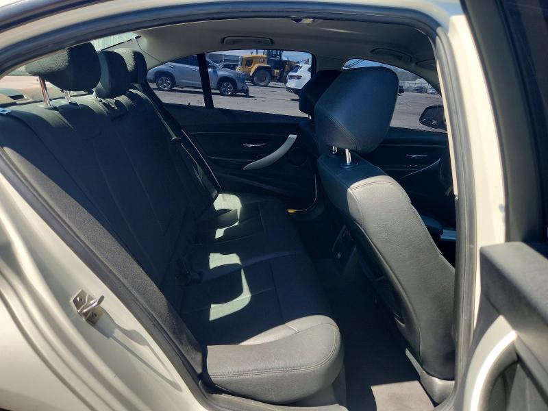 Photo 10 from auction – 2013 BMW 328 with VIN WBA3C1C57DF437673