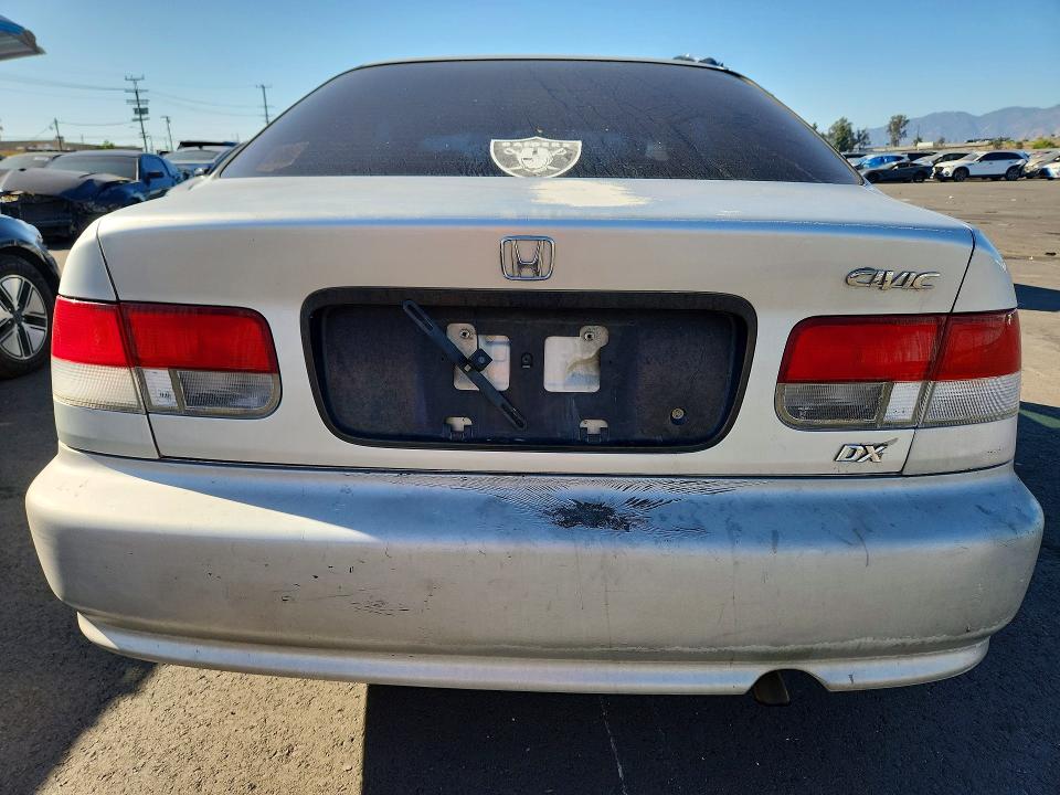 Снимка 6 от търг – 2000 HONDA CIVIC с VIN 1HGEJ6229YL125367