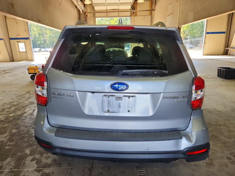 Фото 6 с аукциона – 2016 SUBARU FORESTER с VIN JF2SJAHCXGH558090