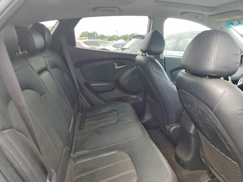 Photo 11 from auction – 2010 HYUNDAI TUCSON with VIN KM8JUCAC3AU024883