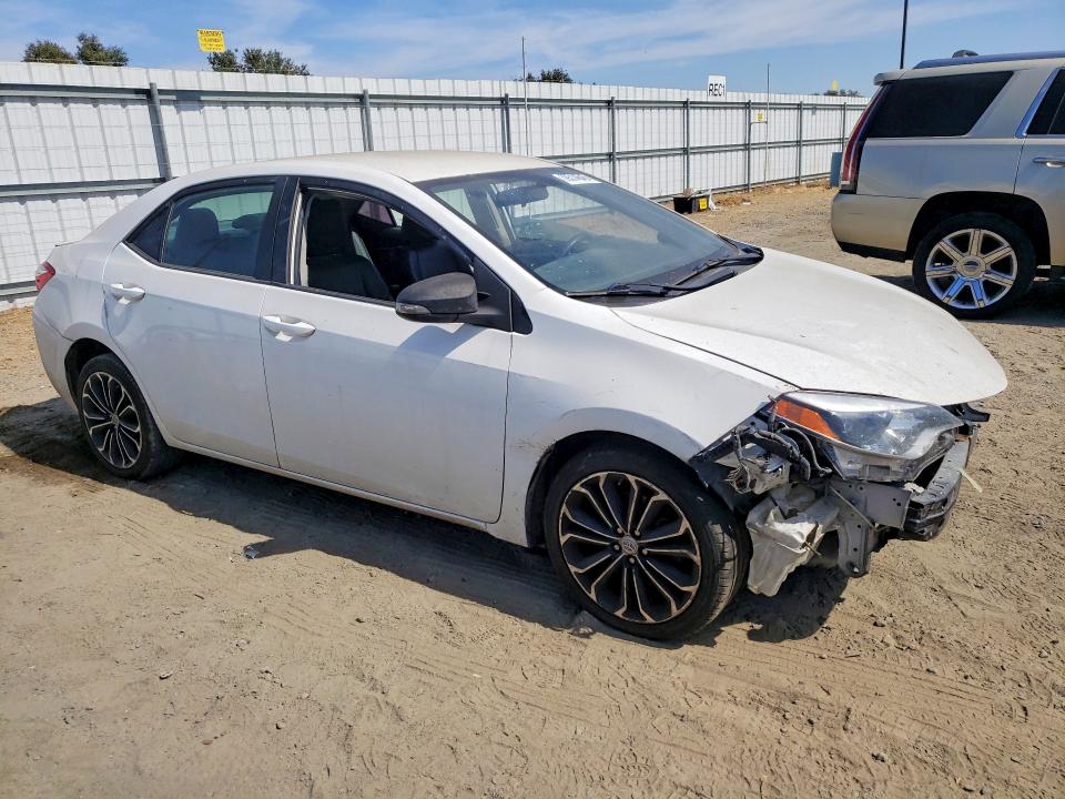 Снимка 4 от търг – 2015 TOYOTA COROLLA с VIN 2T1BURHE4FC360128