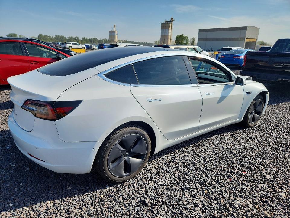 Photo 3 from auction – 2018 TESLA MODEL 3 with VIN 5YJ3E1EB5JF094684