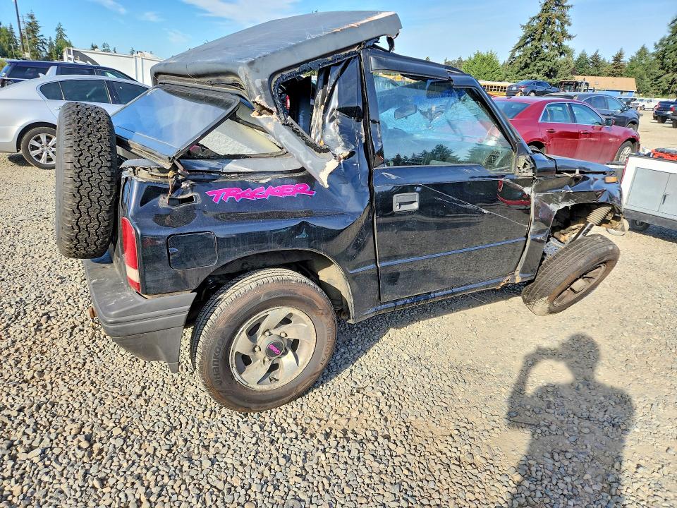 Photo 3 from auction – 1993 GEO TRACKER with VIN 2CNBJ18UXP6935073