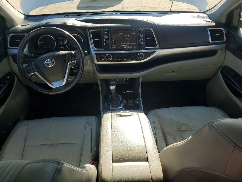 Photo 8 from auction – 2019 TOYOTA HIGHLANDER with VIN 5TDZZRFH7KS325324