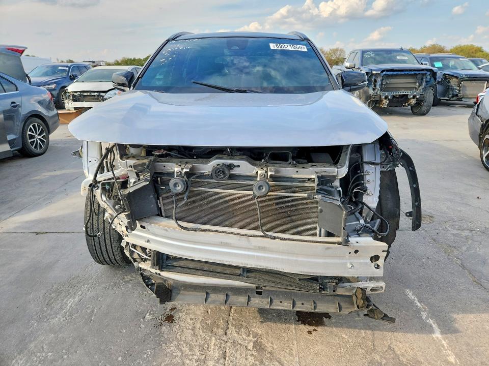 Фото 5 с аукциона – 2022 TOYOTA RAV4 с VIN 2T3E6RFV6NW032160