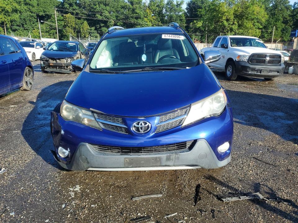 Photo 5 from auction – 2015 TOYOTA RAV4 with VIN 2T3RFREV1FW359652