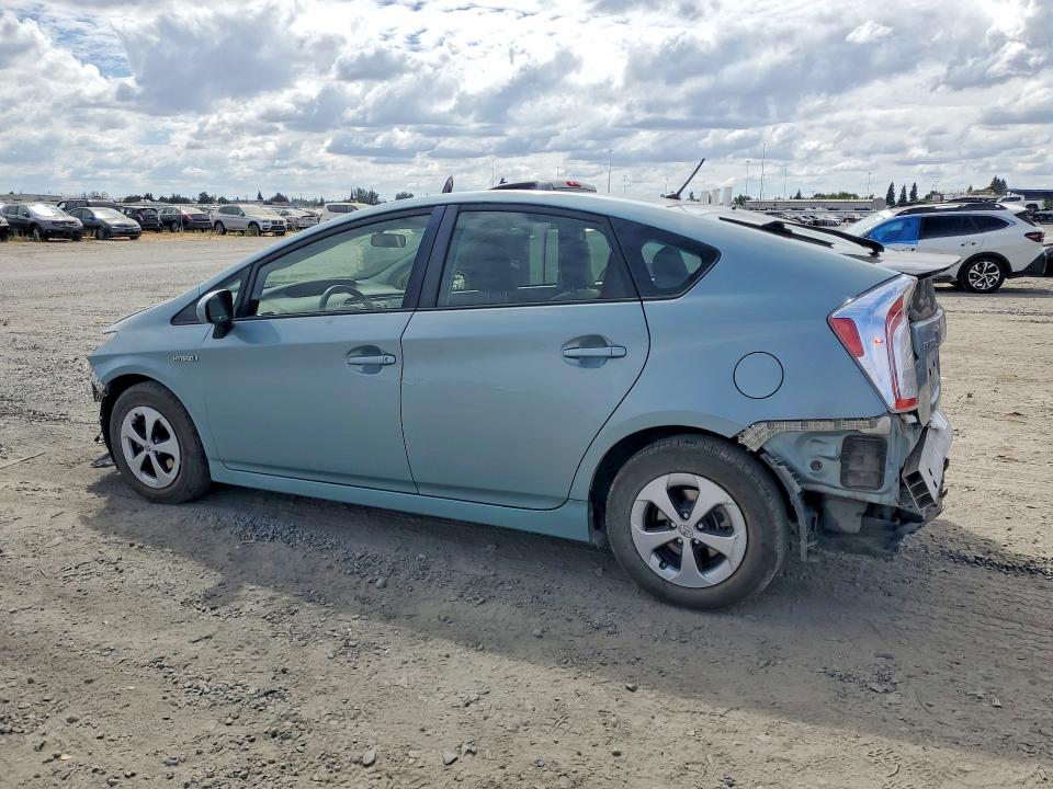 Photo 2 from auction – 2015 TOYOTA PRIUS with VIN JTDKN3DU1F1921977