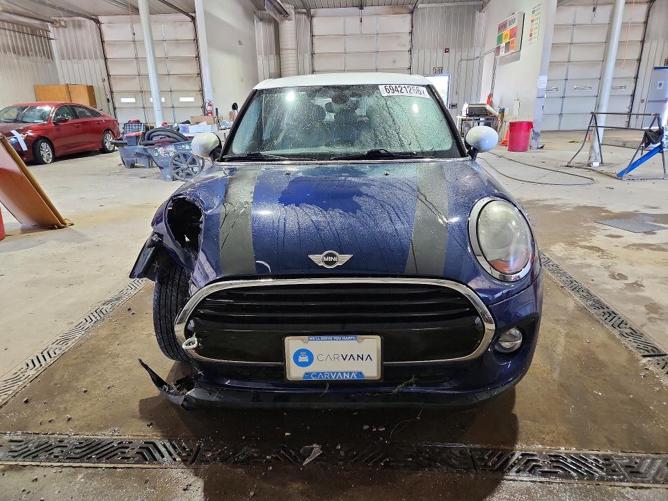 Foto 5 de la subasta – 2017 MINI COOPER con VIN WMWXU1C3XH2F78167
