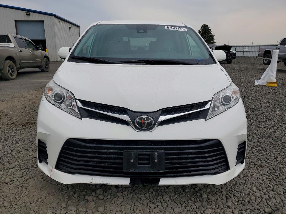 Photo 5 from auction – 2020 TOYOTA SIENNA with VIN 5TDJZ3DC4LS248026