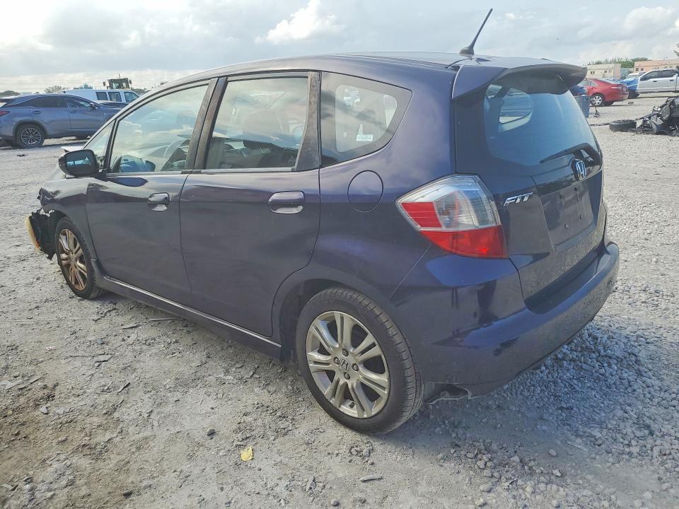 Photo 2 from auction – 2009 HONDA FIT with VIN JHMGE88459S057817