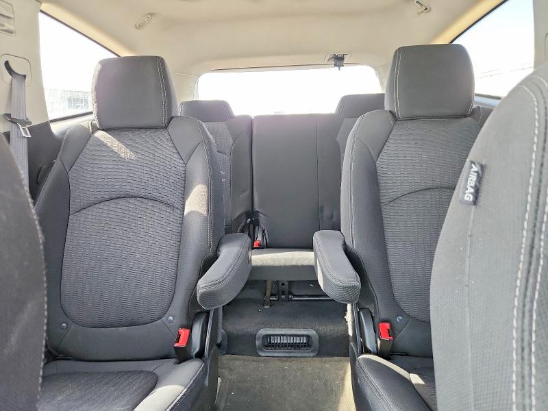 Photo 10 from auction – 2015 CHEVROLET TRAVERSE with VIN 1GNKVGKD1FJ137929