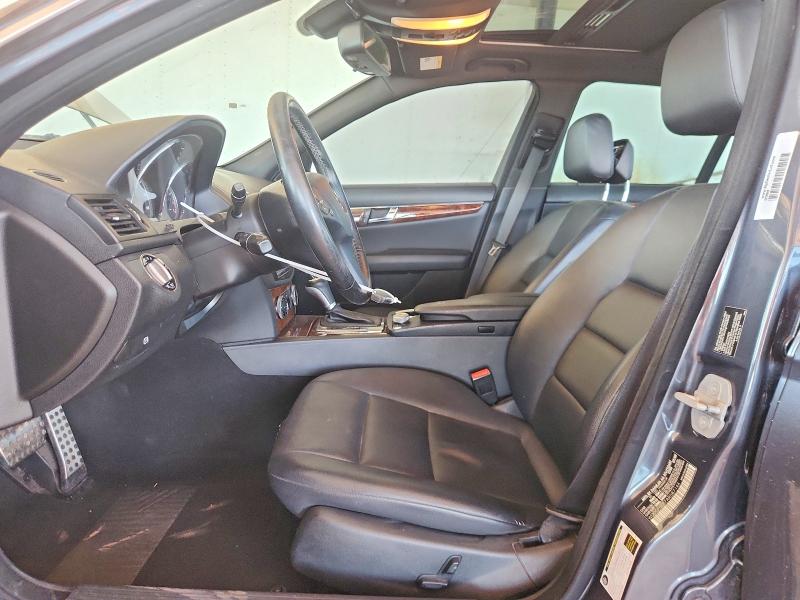 Снимка 7 от търг – 2010 MERCEDES-BENZ C с VIN WDDGF5EB7AR087144
