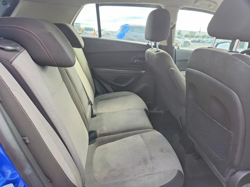 Photo 11 from auction – 2015 CHEVROLET TRAX with VIN KL7CJKSB2FB111955