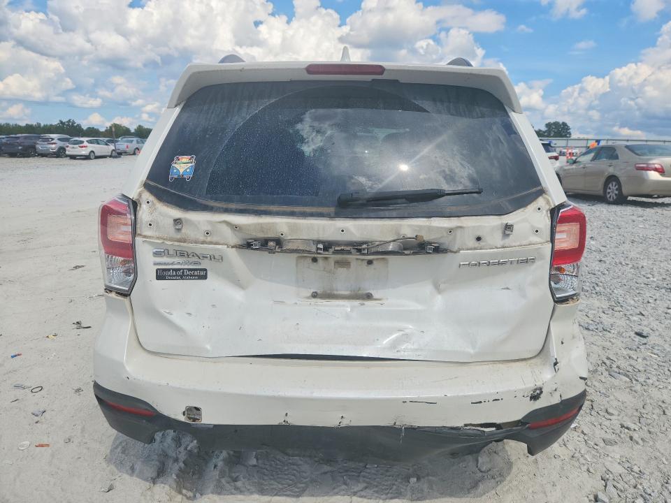 Photo 6 from auction – 2018 SUBARU FORESTER with VIN JF2SJAEC6JH525597