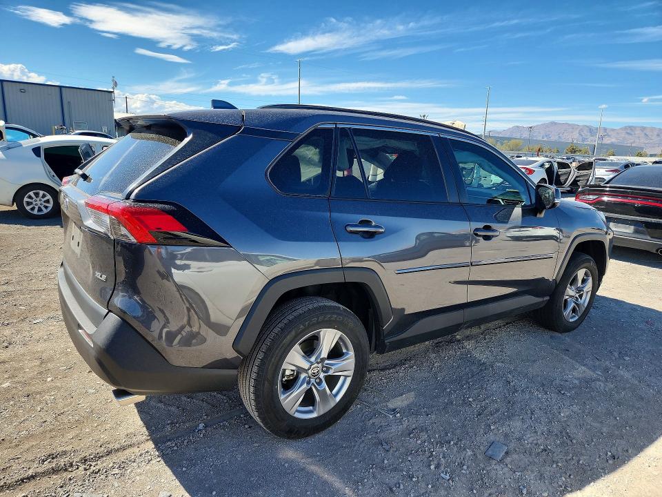 Photo 3 from auction – 2024 TOYOTA RAV4 with VIN 2T3W1RFV7RW312923