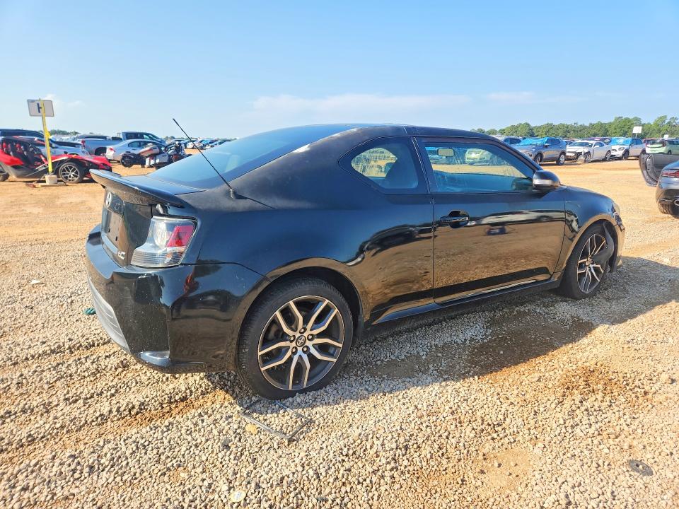 Photo 3 from auction – 2014 TOYOTA SCION TC with VIN JTKJF5C77F3091647