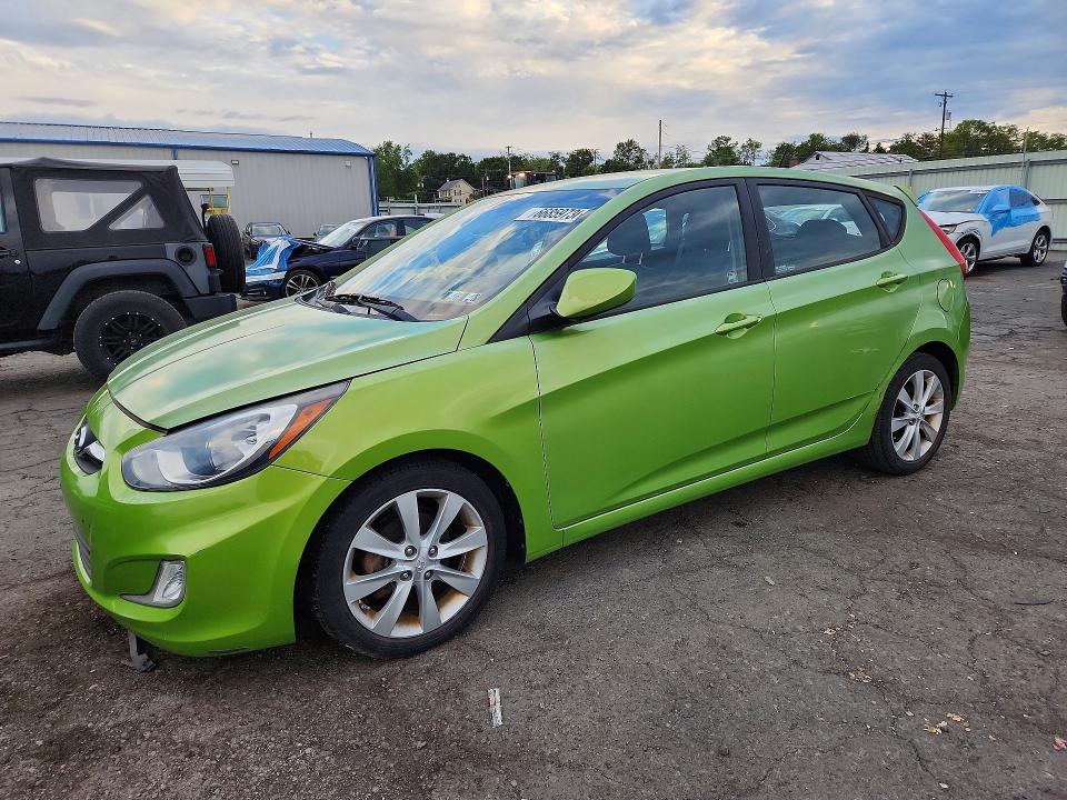 HYUNDAI ACCENT 2012 with VIN KMHCU5AE2CU037472 - Photo from auction