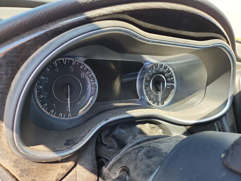 Photo 9 from auction – 2015 CHRYSLER 200 with VIN 1C3CCCCGXFN623088