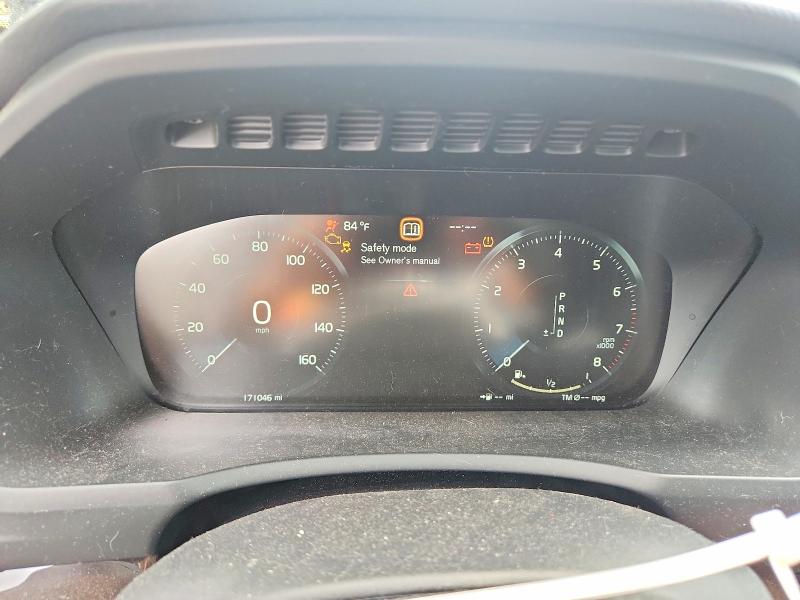 Фото 9 с аукциона – 2016 VOLVO XC90 с VIN YV4A22PK6G1031482