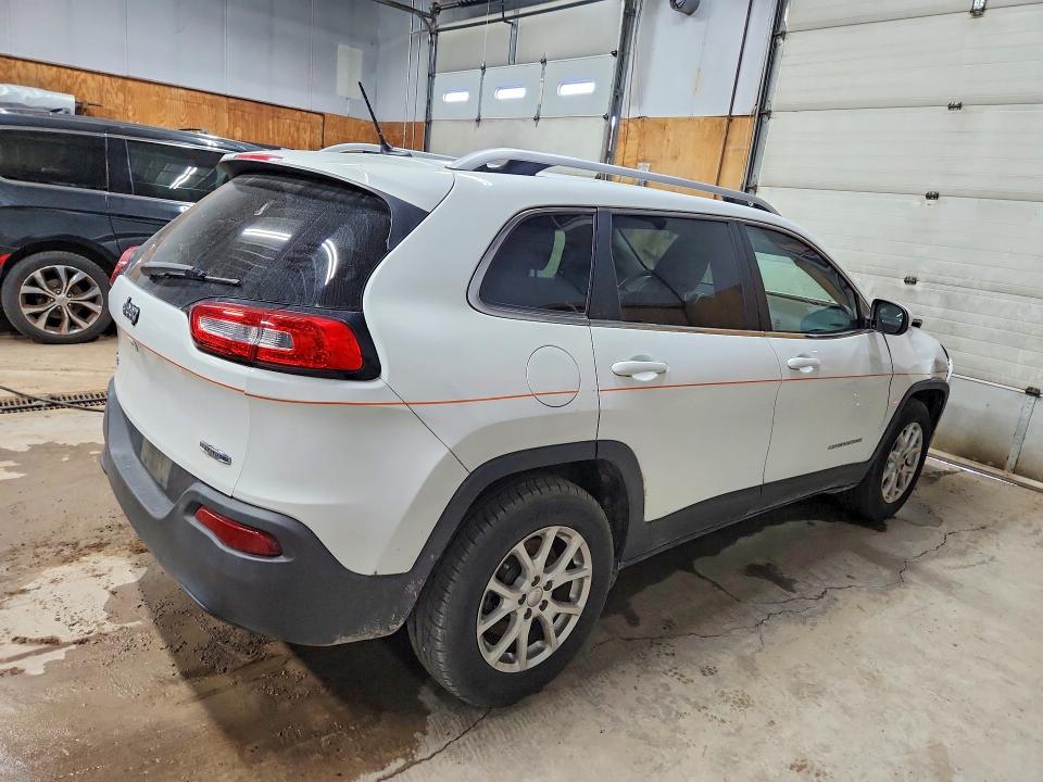 Снимка 3 от търг – 2015 JEEP CHEROKEE с VIN 1C4PJMCB5FW681780