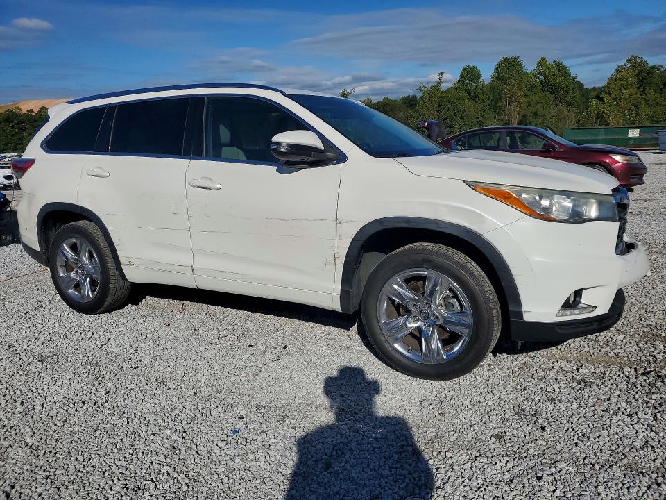 Снимка 4 от търг – 2016 TOYOTA HIGHLANDER с VIN 5TDYKRFH0GS172695