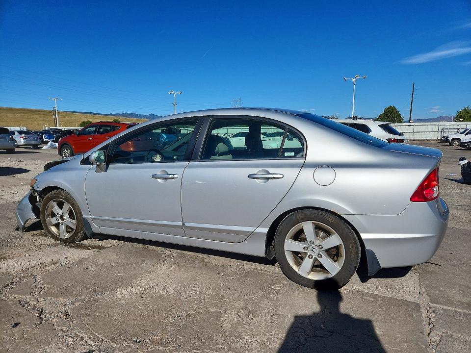 Photo 2 from auction – 2007 HONDA CIVIC with VIN 1HGFA16857L111017