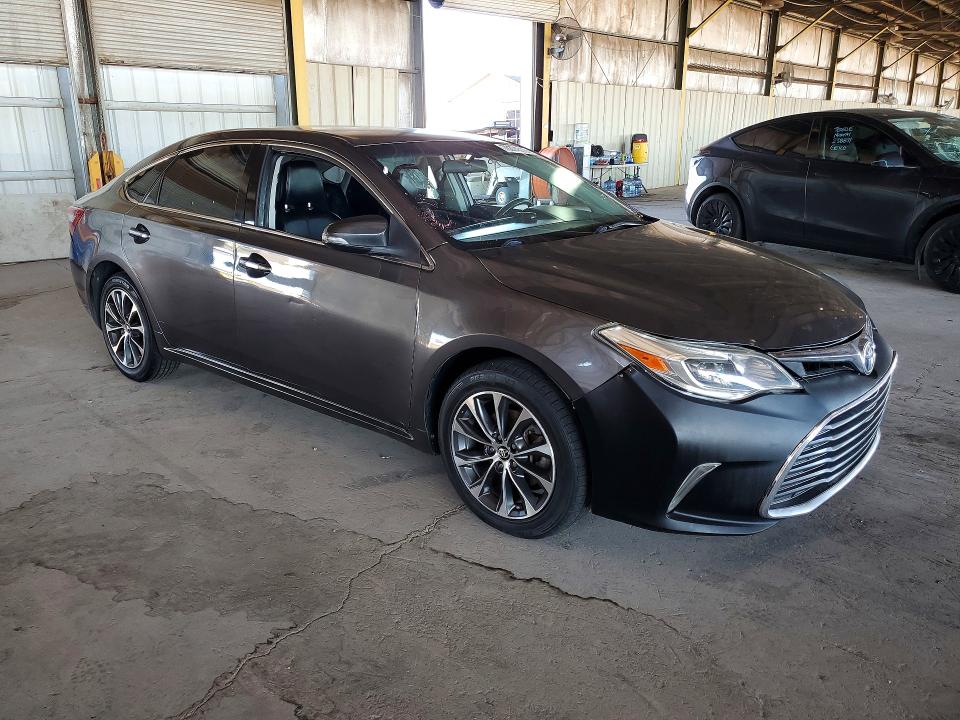 Снимка 4 от търг – 2016 TOYOTA AVALON с VIN 4T1BK1EB3GU208522
